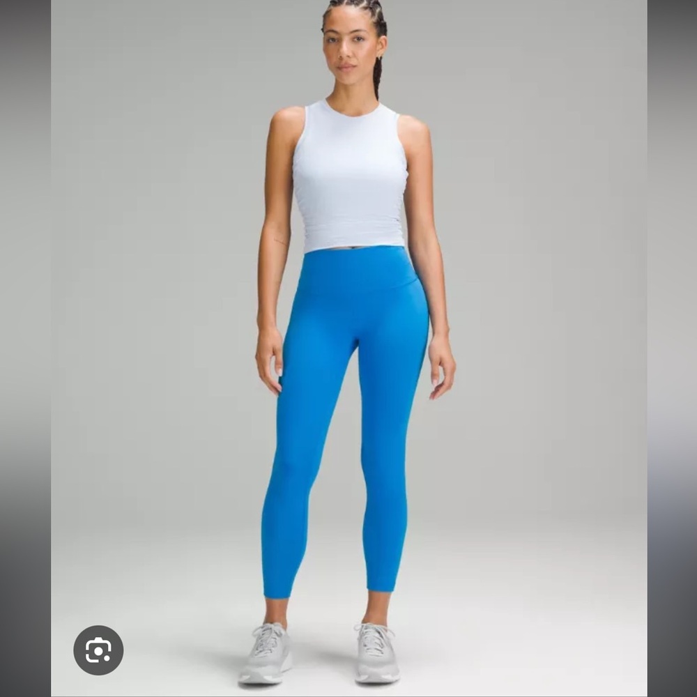 Lululemon Wundertrain Leggings 3/4 length in Poolside